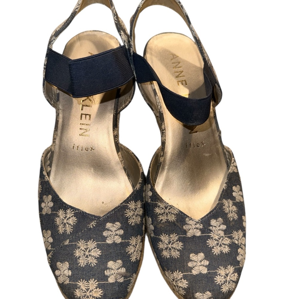 Anne Klein Wedges - Picture 2 of 6